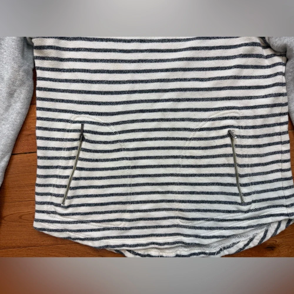 Lou & Grey Striped Long Sleeve Heavy Shirt - Picture 2 of 5
